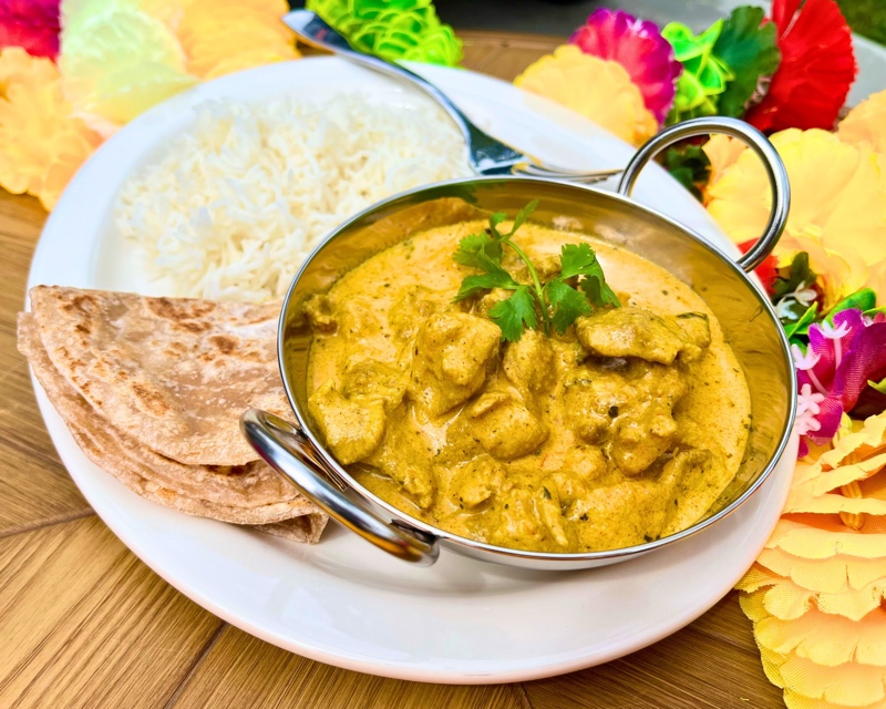 Daily special Butter chicken, chapati, basmati rice, creamy indian food